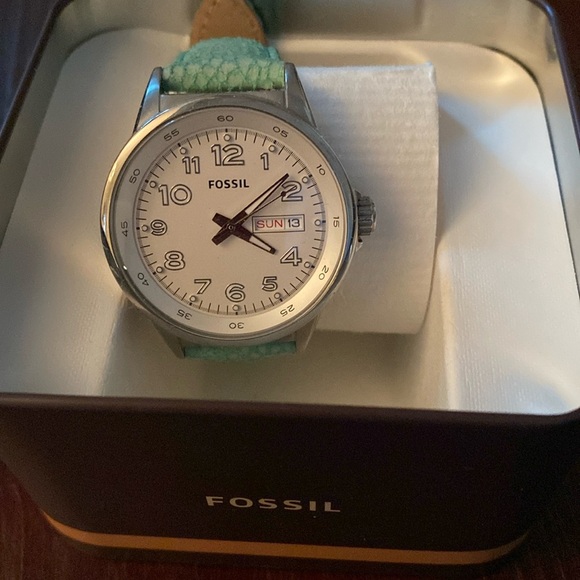 Watch - Picture 1 of 7
